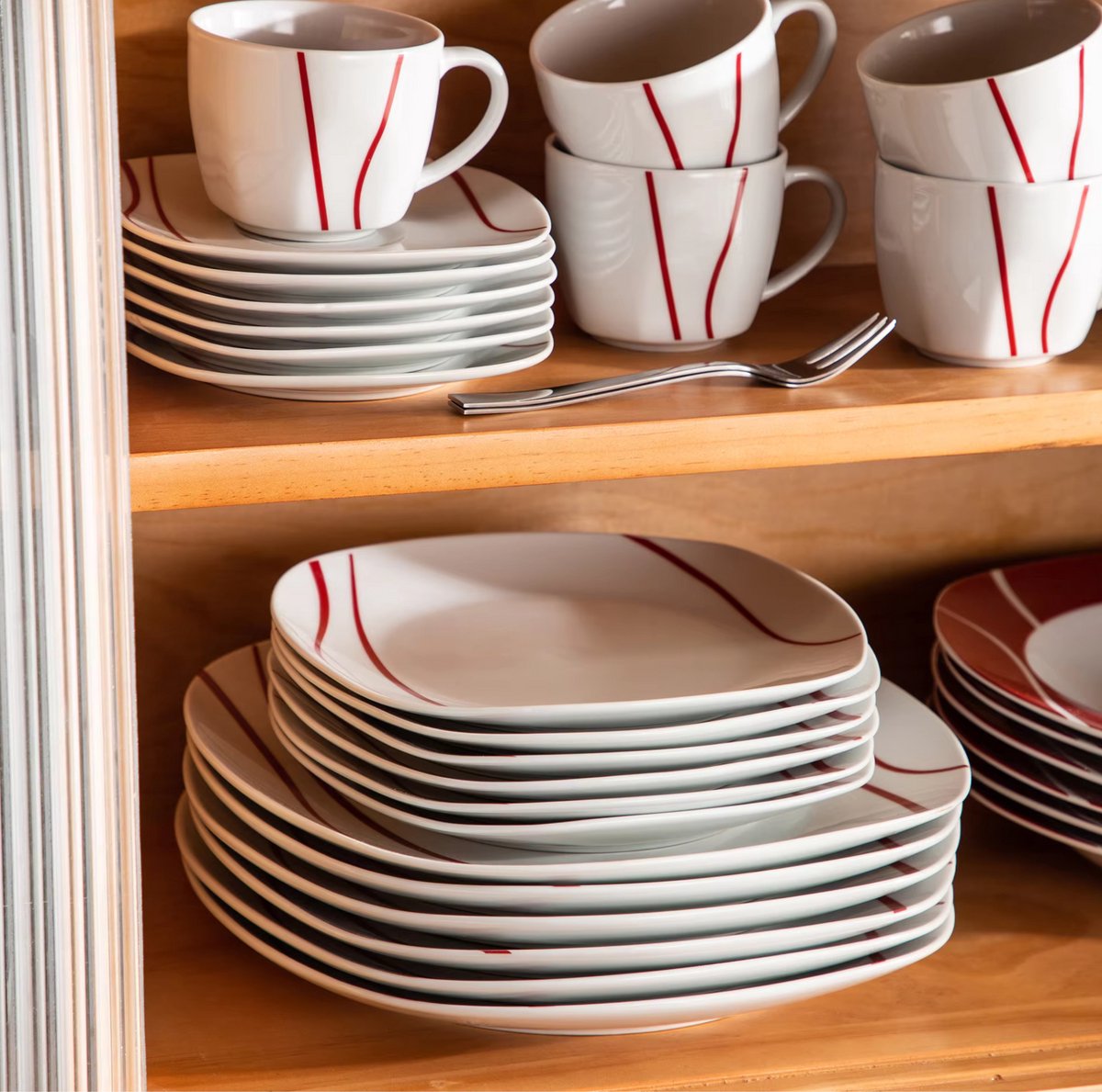 Lavish Serviesset – 6 persoons – 30 delig – Rood wit Keramisch – Dinerborden – Ontbijtborden