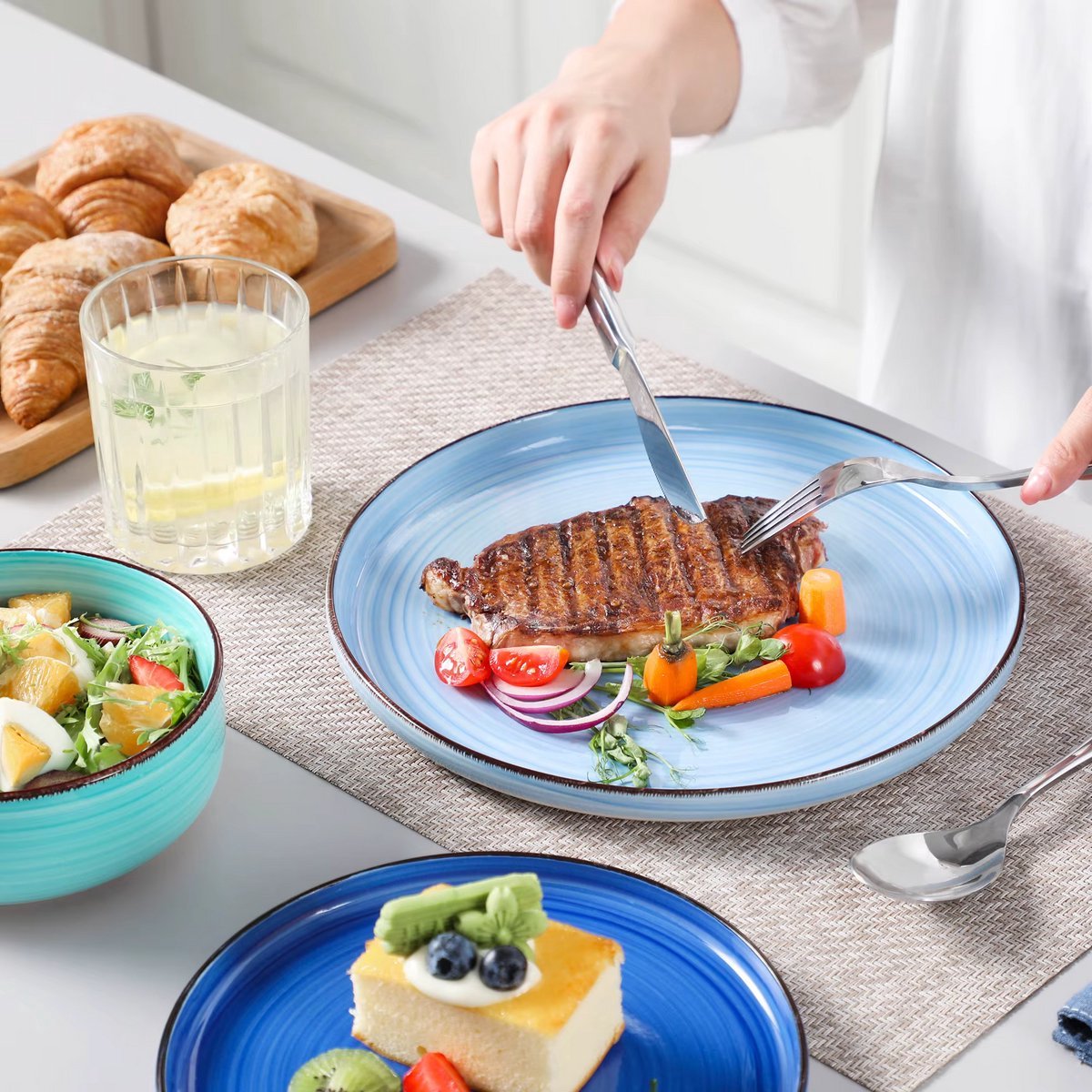 Valentis Ovenschaal - 16 delig - 6 persoons - Blauw - Dinerborden - Bordenset - Diepe borden - Ontbijtborden - Servies - Keukenservies