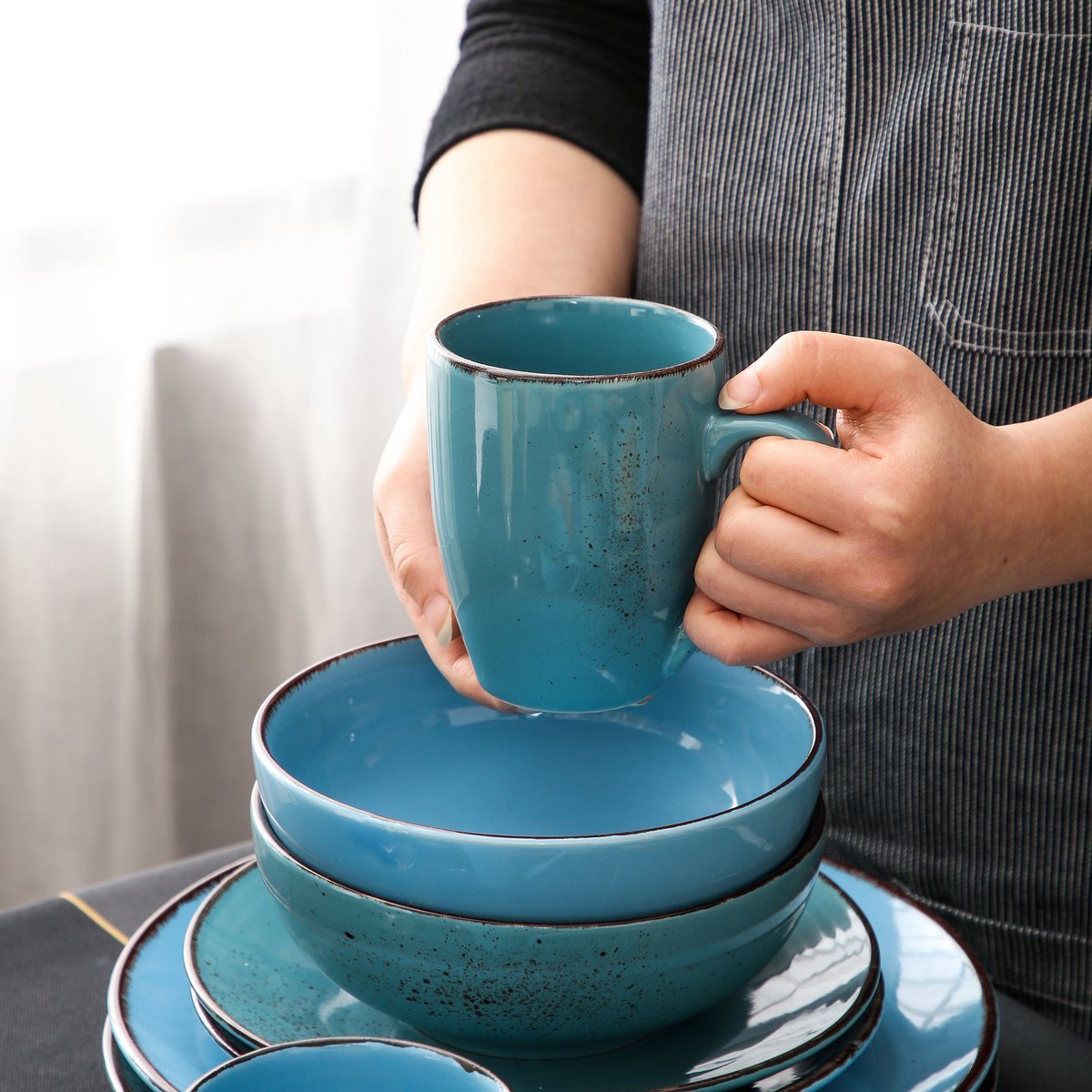 Majestic Lucenzo Serviesset - 16 delig - 12 persoons - Mix blauw - Dinerborden - Bordenset - Diepe borden - Ontbijtborden - Servies - Keukenservies - Luxe design - Tafelstijl