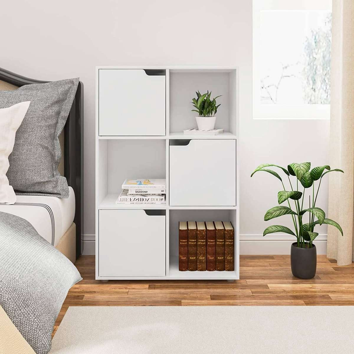 Happyment Boekenkast Nida - 6 Vakken - Wit - 3 Deuren - Boekenrek - Woonkamer, slaapkamer en kinderkamer - Hout - 59.7x29.7x91cm