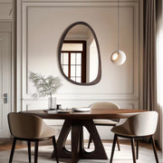 Wandspiegel Luxeus - Organisch - 50x70cm - Voor Woonkamer, Slaapkamer & Badkamer - Decoratieve - Walnoothouten Frame