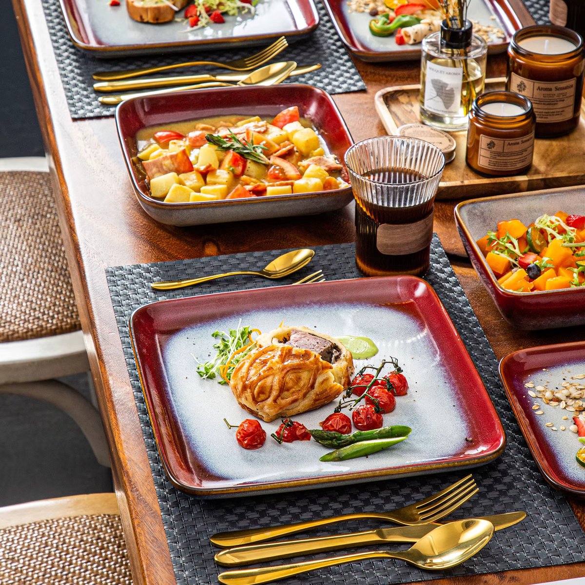 Regal Dinerborden – 4 persoons – 16 delig – Keramisch rood – Dinerborden – Breakfast Plates