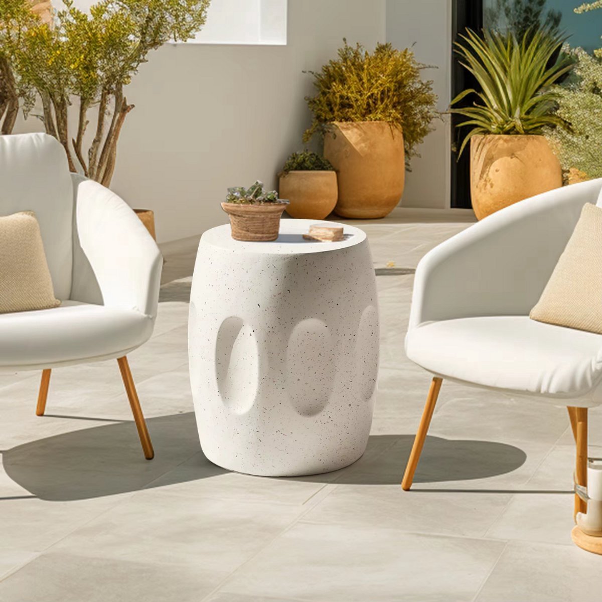 Bijzettafel Opulence - Betonnen Bijzettafel - Voor Tuin, Balkon of Woonkamer - Decoratief Accent met Faux Terrazzo - Lichtgewicht en Uniek Design