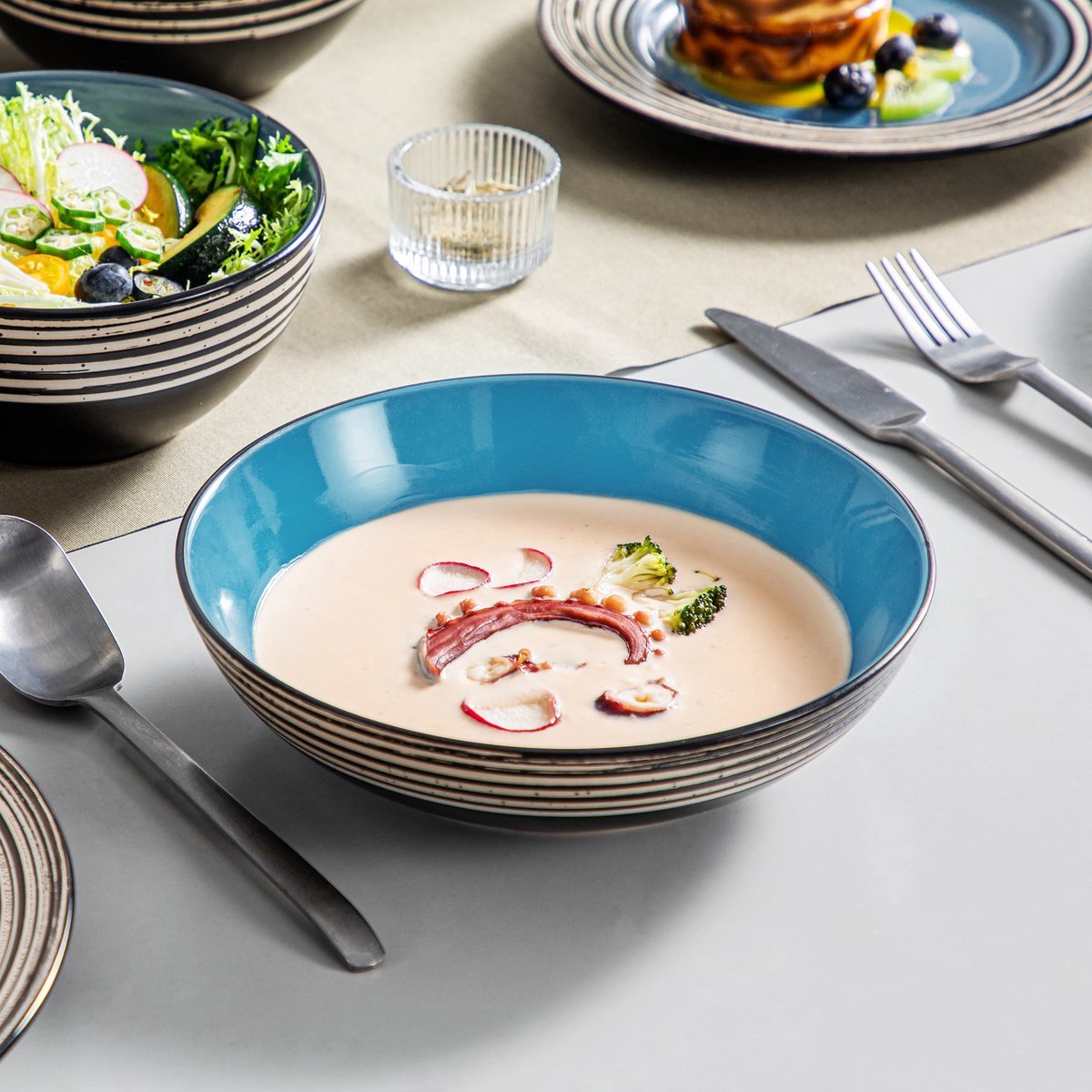 Noble Serviesset - 16 delig - 4 persoons - Blauw - Dinerborden - Bordenset - Diepe borden - Ontbijtborden - Servies - Keukenservies – Perfect voor diner