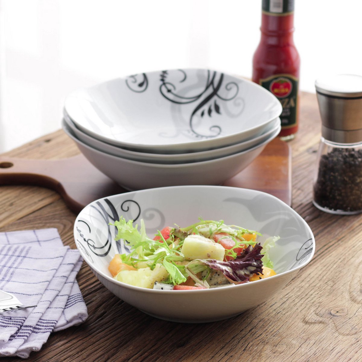 Divina Serviesset - 4 delig - 4 persoons - Wit - Dinerborden - Bordenset - Diepe borden - Ontbijtborden - Servies - Keukenservies