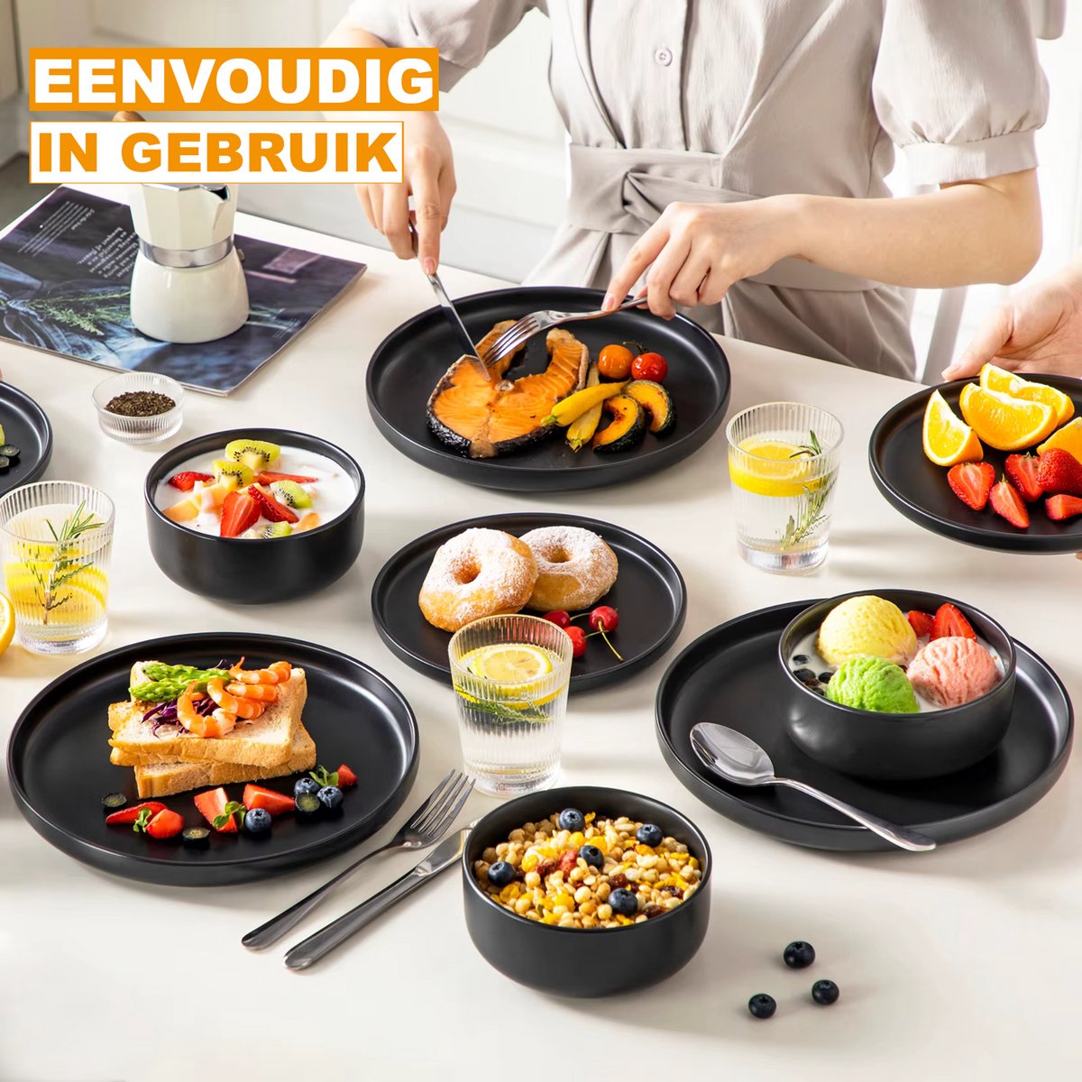 Ornate Serviesset – 4 persoons – 16 delig – Zwart Keramisch – Eetborden – Ontbijtborden