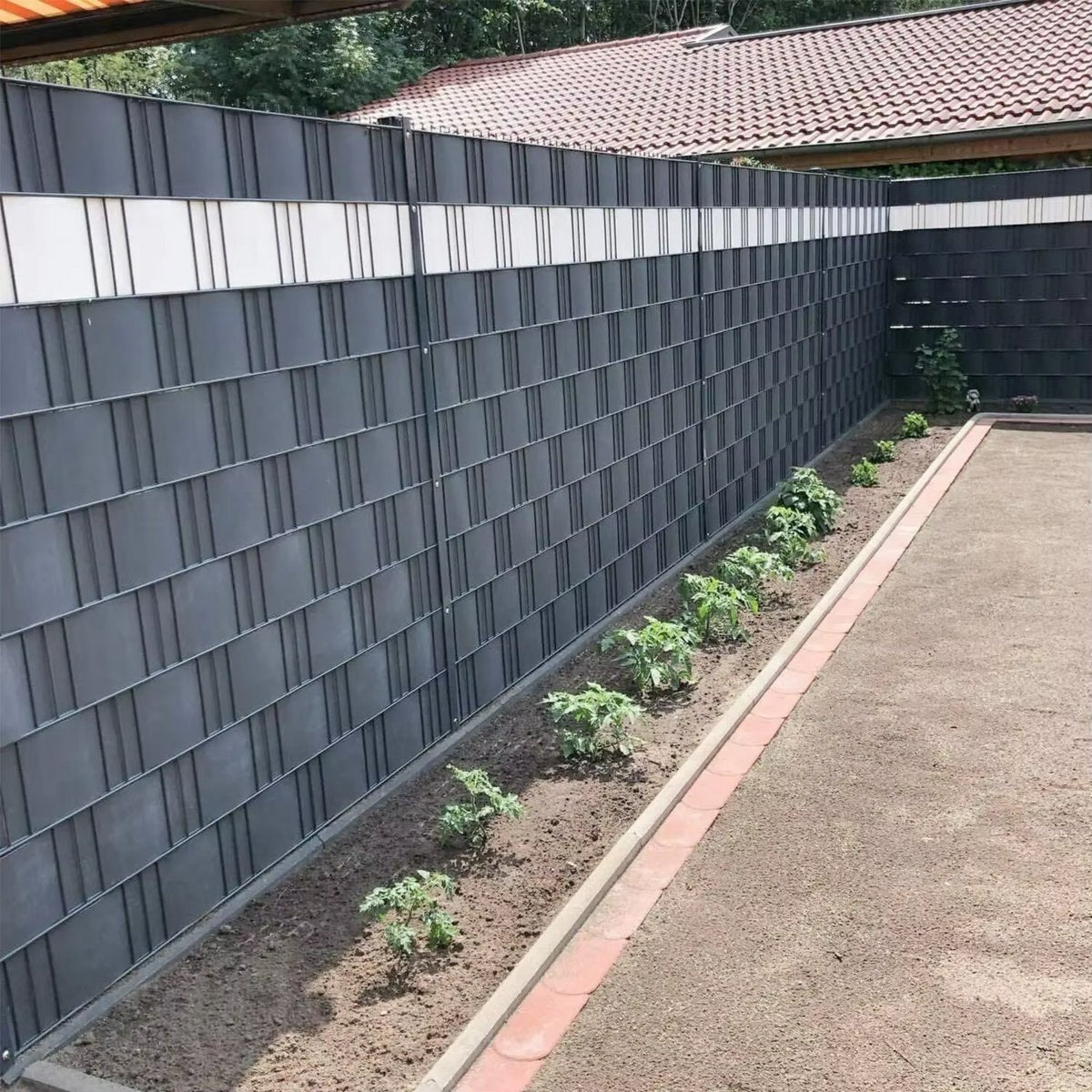 Happyment Privacy strip - Net schutting - Zichtbreeknet deluxe - Zichtdoek - Windbreekgaas - 50m x 19cm - Donkergroen
