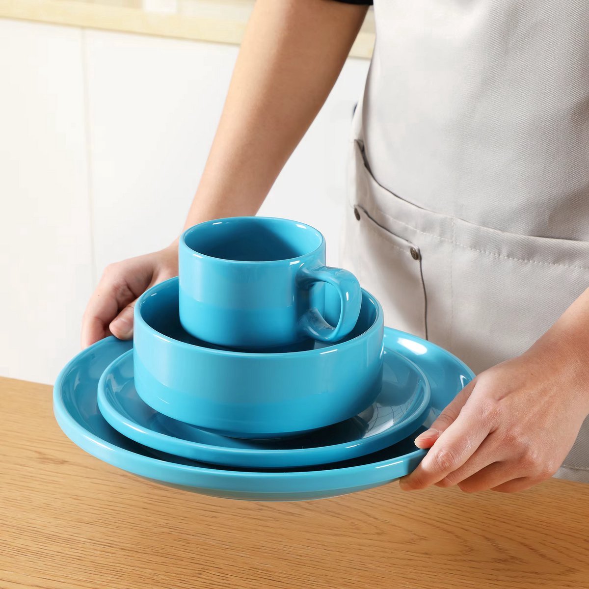 Zinovia Serviesset - 16 delig - 4 persoons - Baby blauw - Dinerborden - Bordenset - Diepe borden - Ontbijtborden - Servies - Keukenservies
