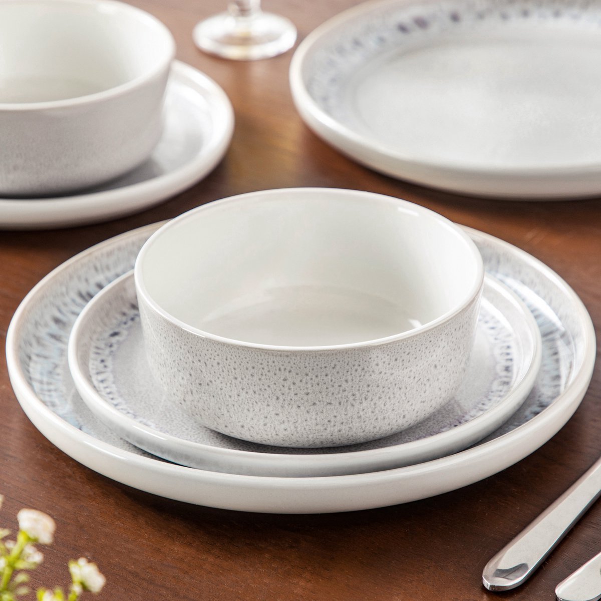 Majestic Averto Serviesset - 36 delig - 8 persoons - Grijs - Dinerborden - Bordenset - Diepe borden - Ontbijtborden - Servies - Keukenservies - Luxe design - Tafelstijl