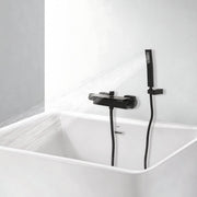 Badkraan - Met waterval - Voor badkamers - Luxe uitstraling met warm/koudfunctie - Zwart