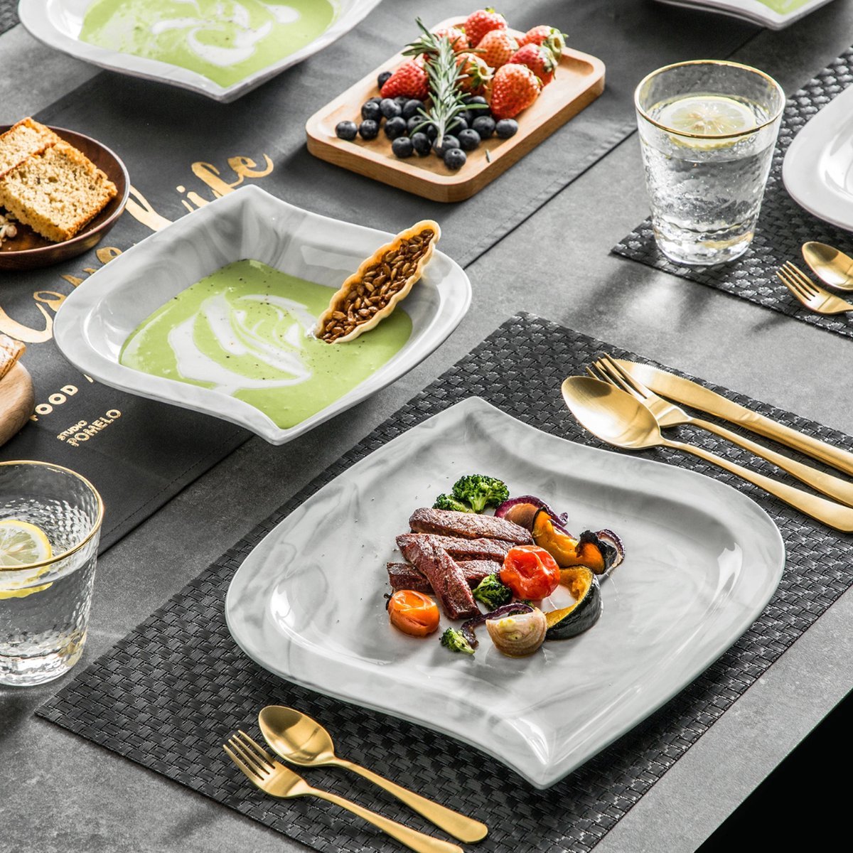 Happyment Luxe Serviesset - 6 Persoons - Porselein - 12 Delig - Bordenset 6 persoons - Bordenset 12 delig - Wit