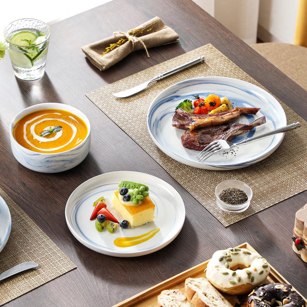 Noble Bordenset – 4 persoons – 12 delig – Blauw Marmer – Keramisch – Dinerborden – Breakfast Plates