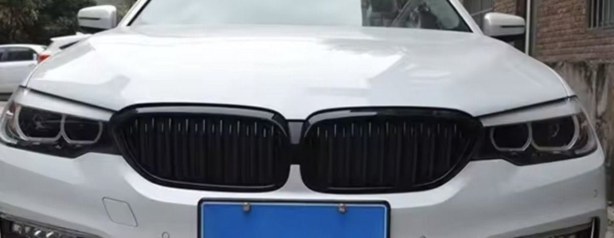 Voorbumper grille Deluxe - Voor BMW 5 Serie G30/G31 (2017-2018) - Gloss Black - Auto accessoires - Magisch Design