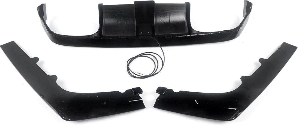 F1 Diffuser Apexline - Stijl met LED - Zwart - Voor BMW M3/M4 F80/F82/F83 - Performance Look
