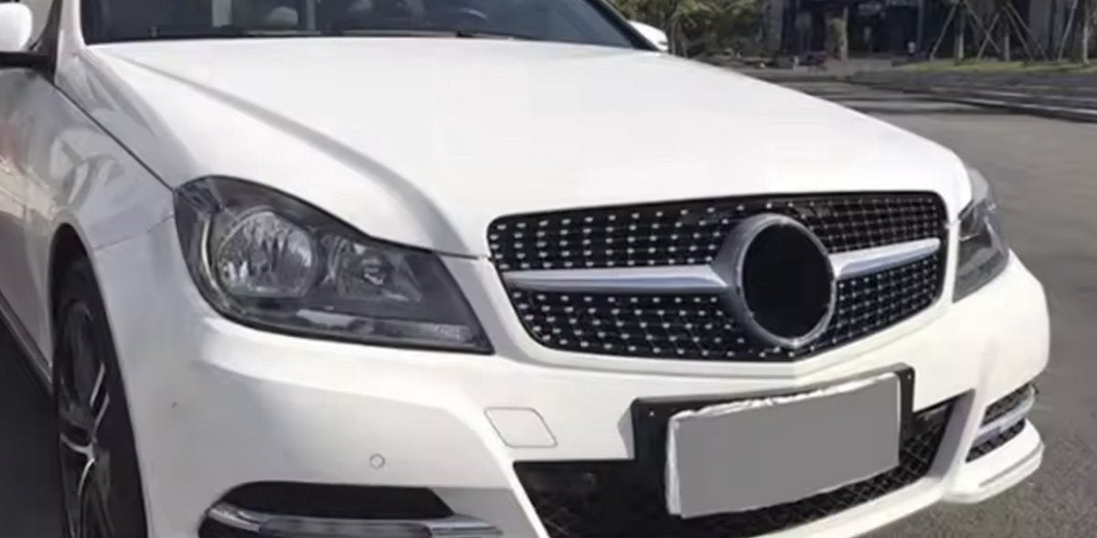 Grille AMG Ignaro - Voorbumper AMG Diamanten Grille - Voor Mercedes W204 C-Klasse Sedan/Estate/Coupé (2007-2013) - Zwarte Radiator Grille - Auto Accessoires