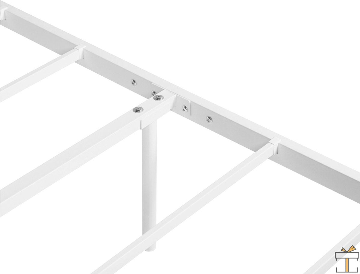 Happyment Metalen bedframe - 2 persoons twijfelaar - 140 x 200cm - Incl. lattenbodem - Wit