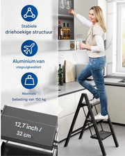 Aluminium Trapladder - 3-treden - Keukentrap - Huishoudtrap - Voor Huishoudelijk Gebruik - Veilig & Lichtgewicht Opstapje - Met Brede Stappen & Vouwbaar Design