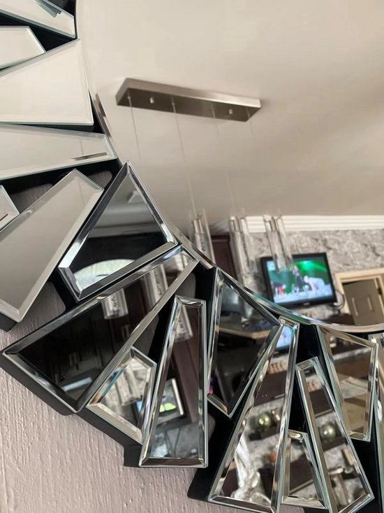 Wandspiegel Vortex - Voor Badkamer of Woonkamer - Unieke Sunburst Decoratieve Spiegel - 80 cm Zilver Afgeschuind Glas Accent Spiegel